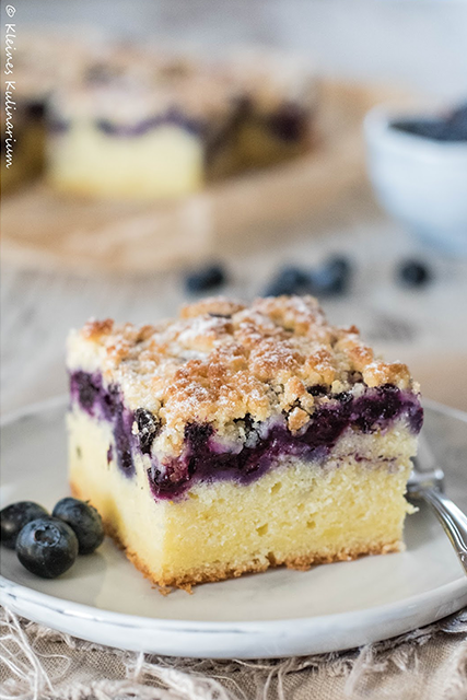 Blaubeer-Buttermilch-Kuchen mit Streuseln - Kleines Kulinarium