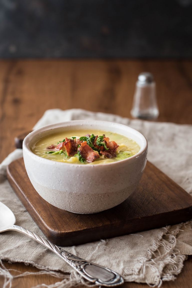 Kartoffel-Wirsing-Suppe mit Speck - Kleines Kulinarium