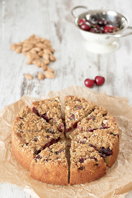 Mandel-Kirsch-Kuchen - Kleines Kulinarium