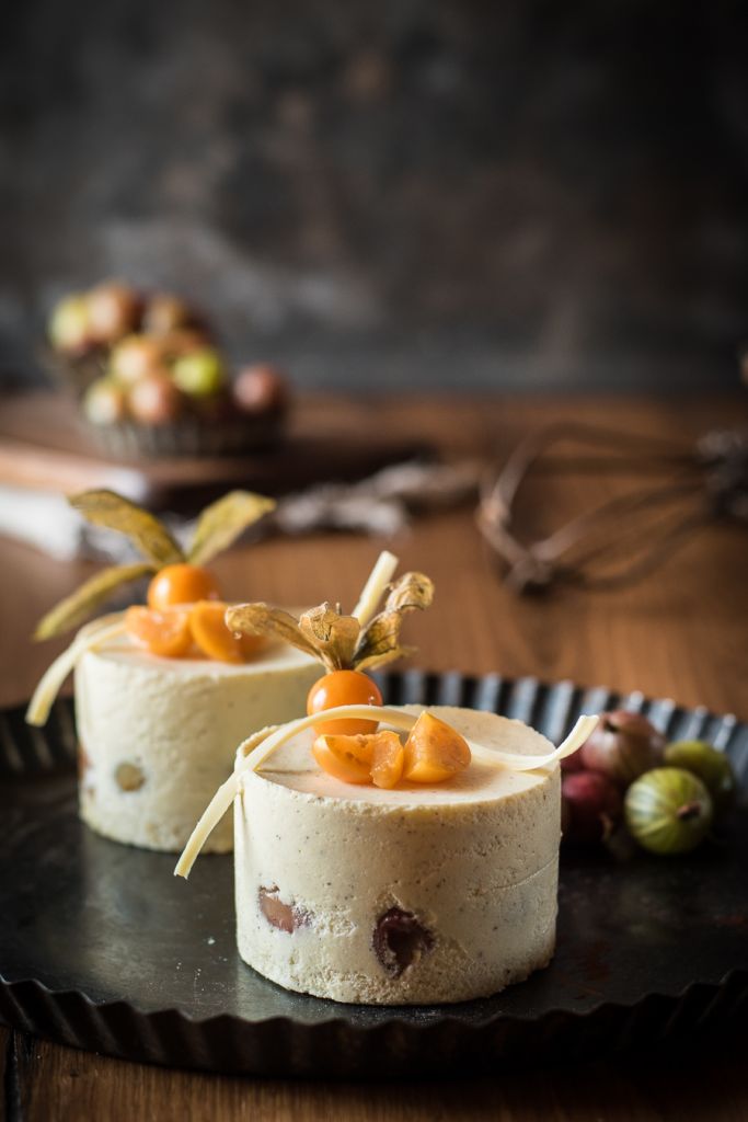 Stachelbeer-Törtchen mit Vanillemousse - Kleines Kulinarium