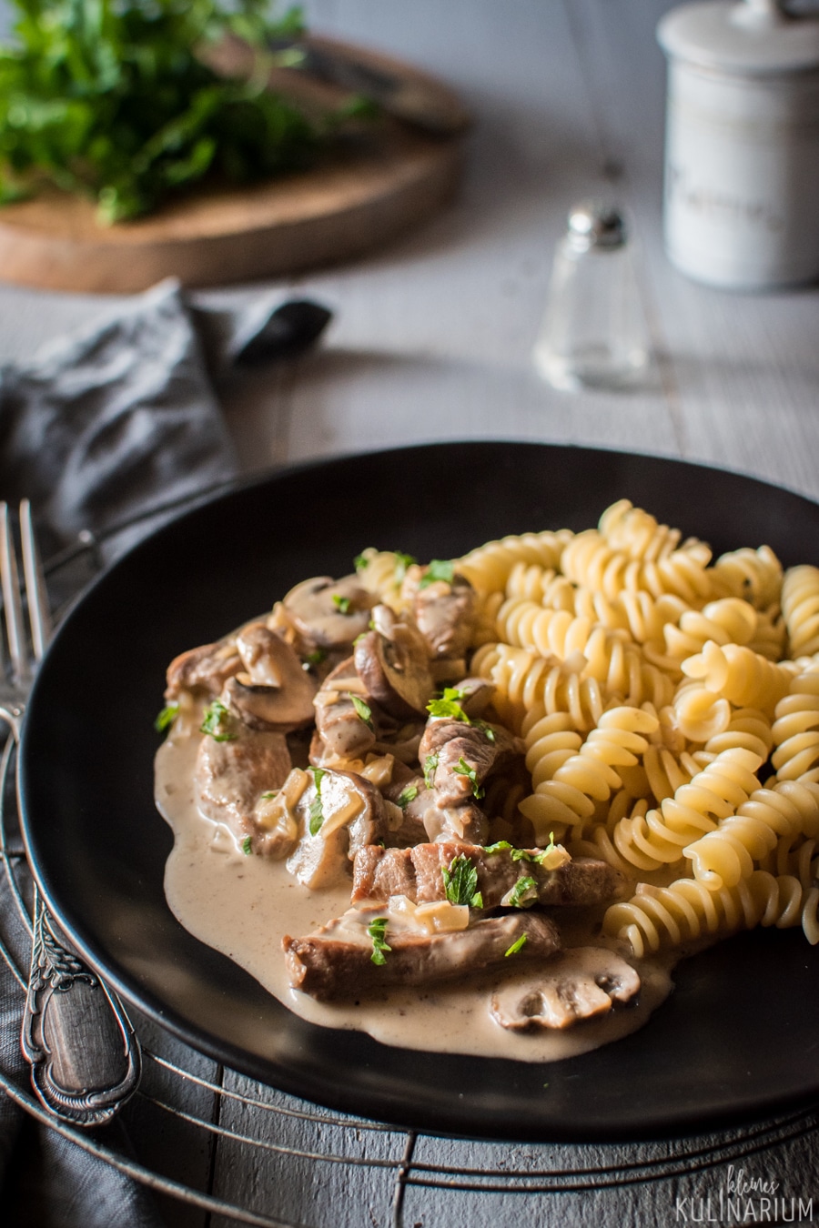 Zürcher Geschnetzeltes mit Champignons - Kleines Kulinarium