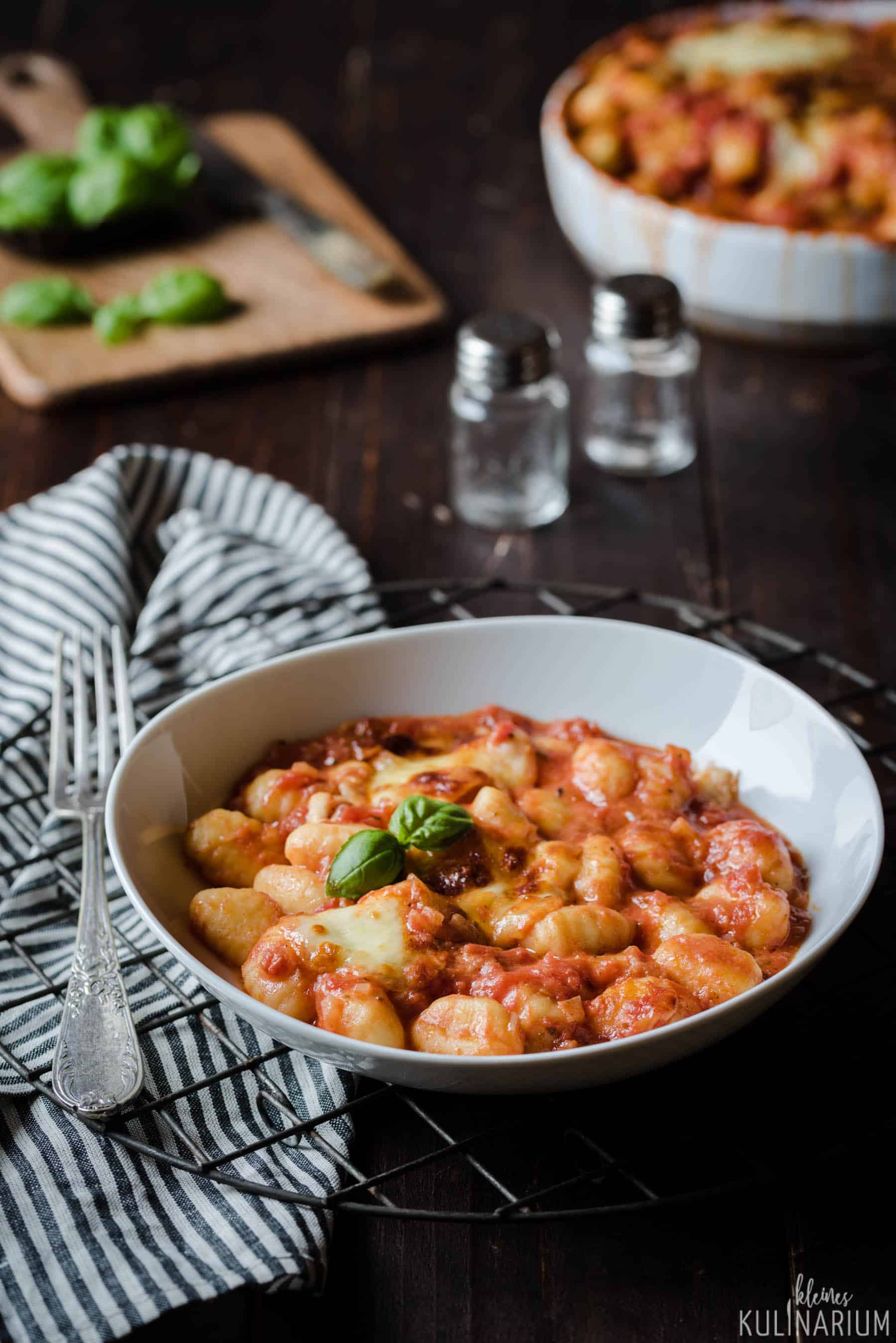 Gnocchi alla Sorrentina Gnocchi in Tomatensauce - Kleines Kulinarium