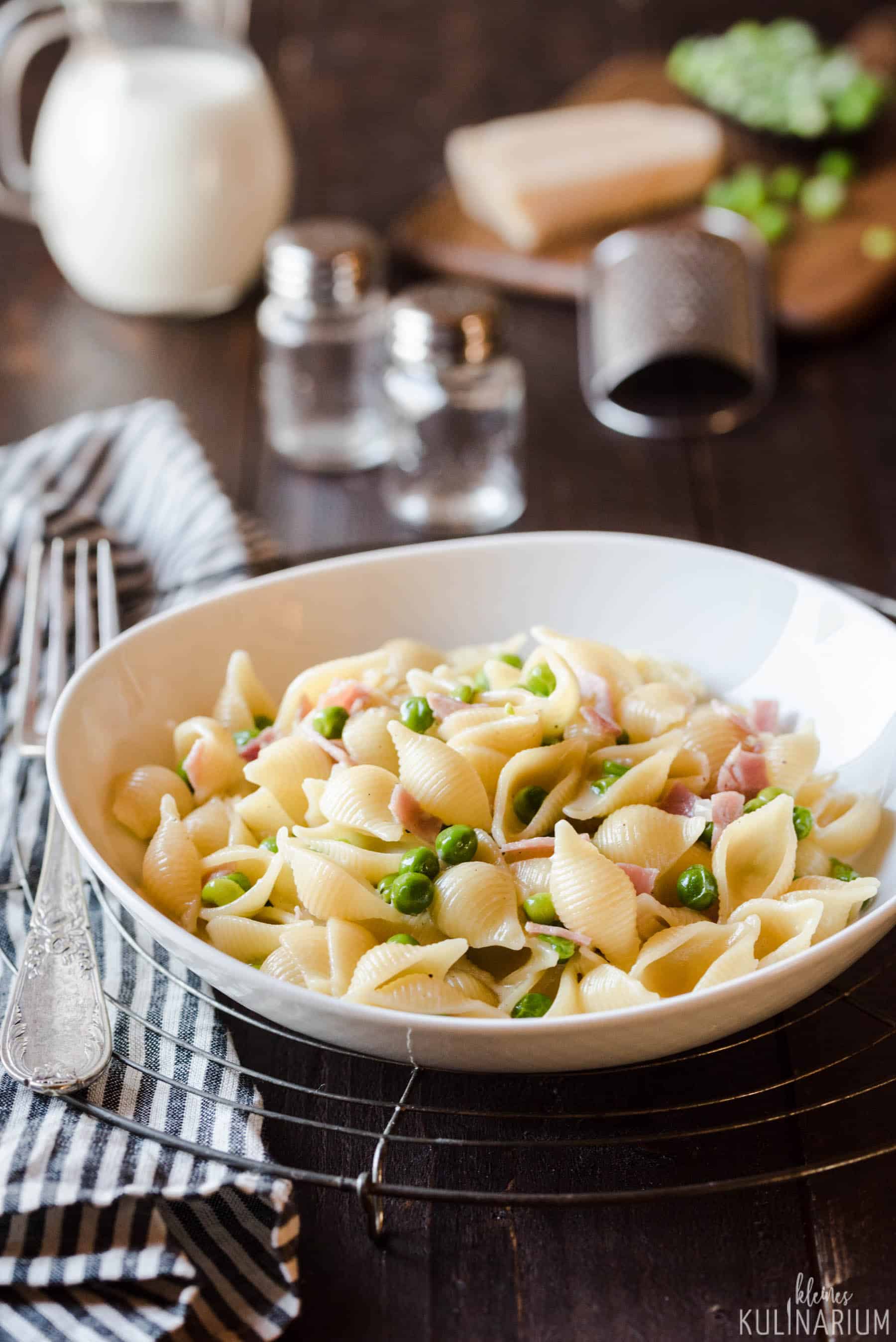 Pasta alla Panna Nudeln mit Schinken-Sahne-Sauce - Kleines Kulinarium