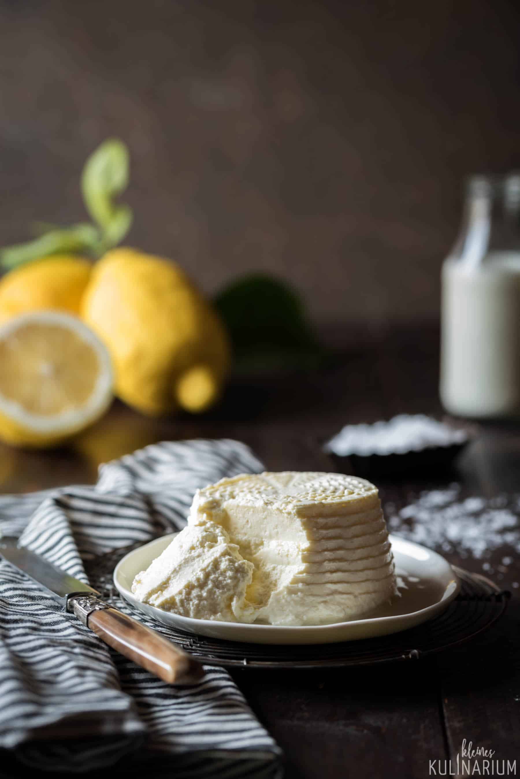 Selbstgemachter Ricotta einfach und super cremig - Kleines Kulinarium